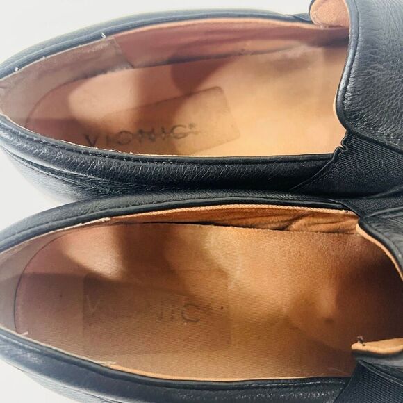 Vionic Demetrait Black Leather Slip on Loafer Sneakers Sz 9.5 - Picture 7 of 7
